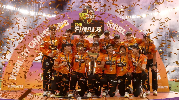 Perth Scorchers Secure Indonesia's Talented Bowler Ni Made Putri Suwandewi