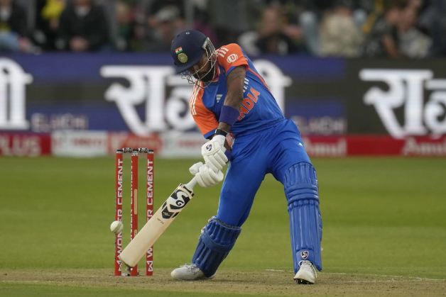 Hardik Pandya's Tactical Blunder Under Fire After India's Narrow Loss to South Africa
