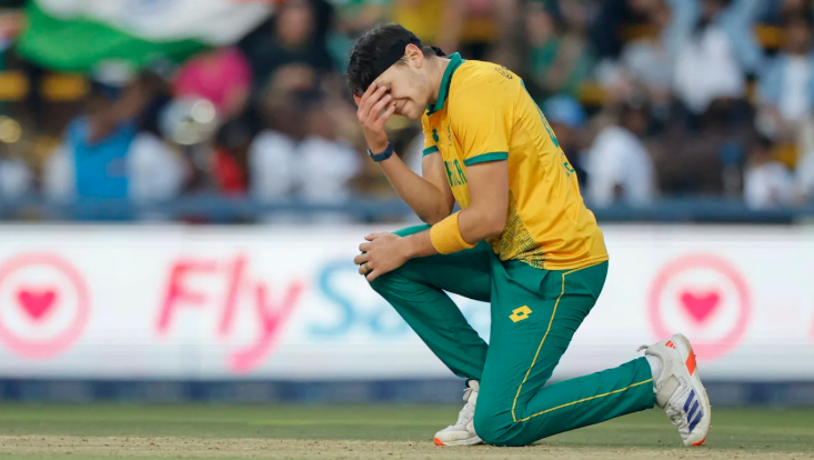 South Africa's Gerald Coetzee Fined for Dissent Against India in T20 Series