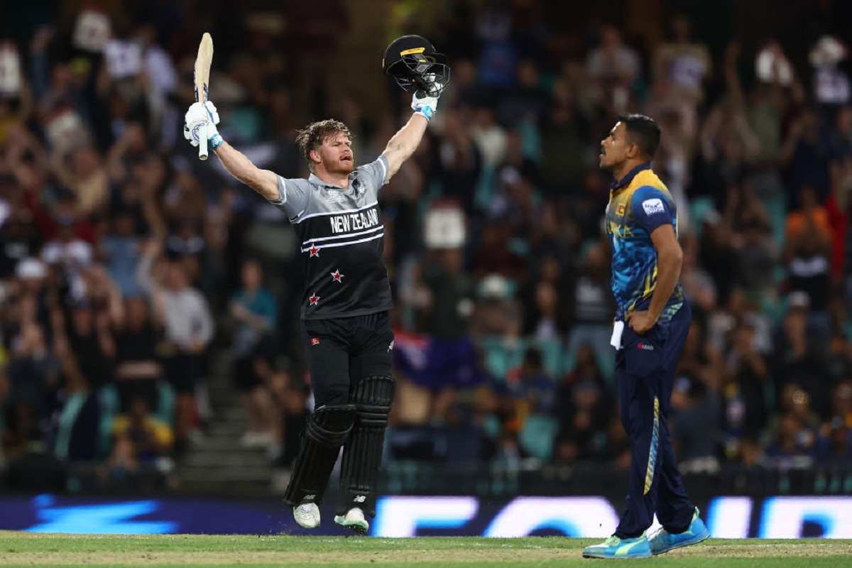 WATCH:Glenn Phillips smashed a massive six off Maheesh Theekshana