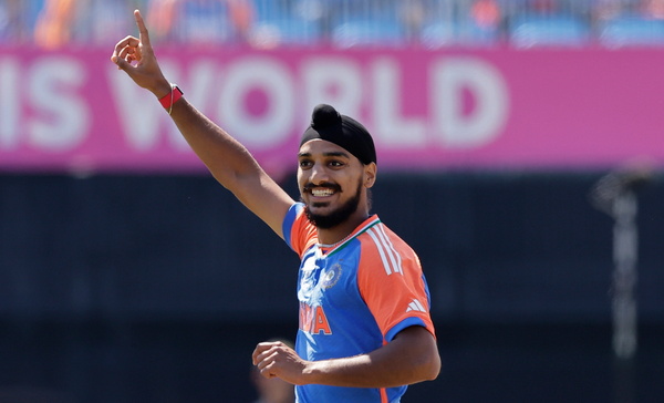 List of bowlers who have taken the most wickets in ICC trophies won for India