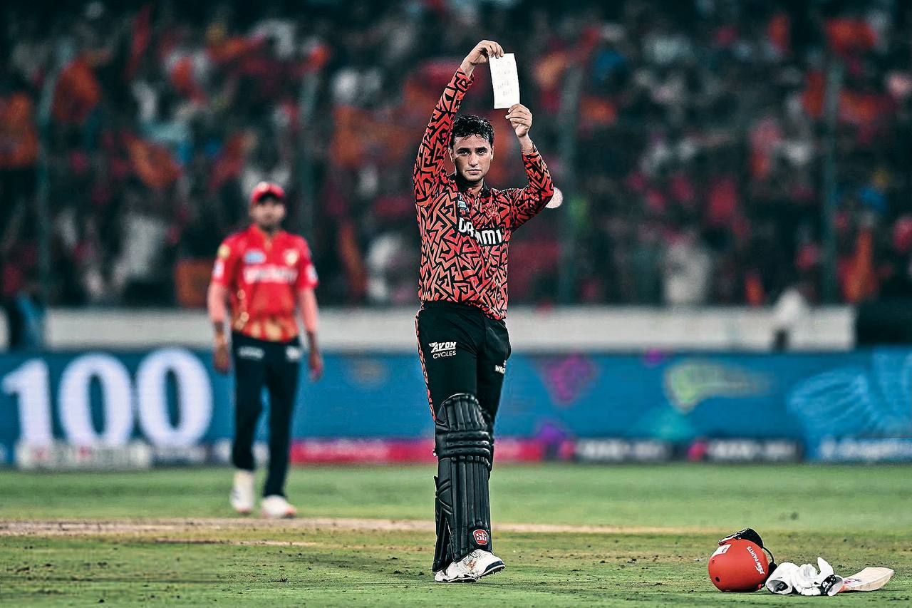 IPL 2025: Sick but Unstoppable, Abhishek Sharma Smashes IPL Record in Epic Chase Against PBKS