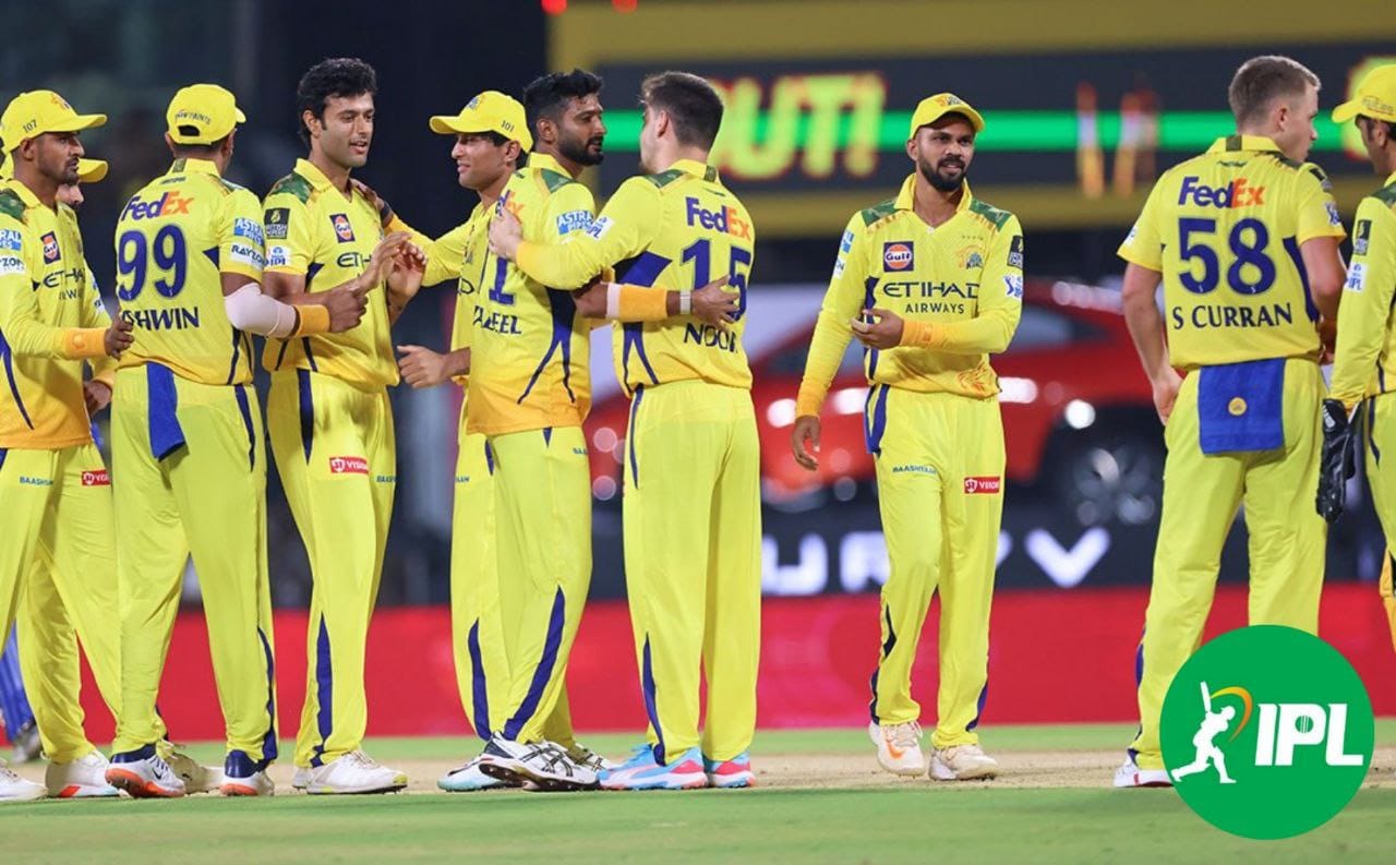 CSK IPL 2025 Playoff Scenario: क्या चेन्नई सुपर किंग्स को प्लेऑफ में ले जा पाएंगे महेंद्र सिंह धोनी,देखें पूरा समीकरण