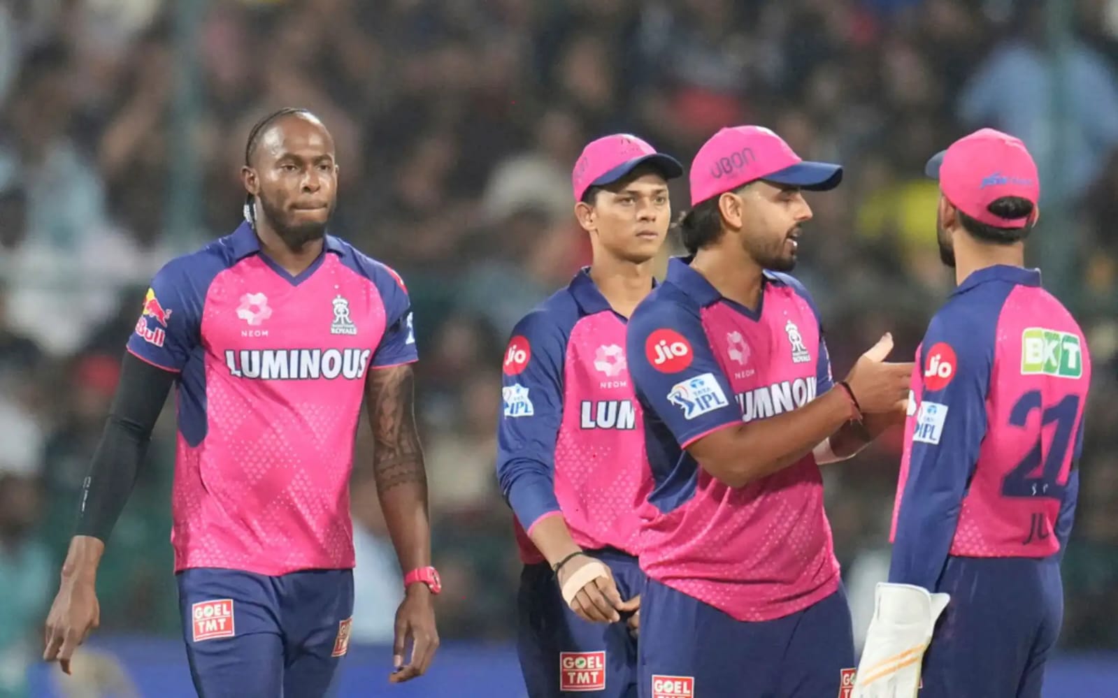 RR IPL 2025 Playoff Scenario : आरसीबी के खिलाफ हार के बाद क्या प्लेऑफ की रेस से बाहर राजस्थान रॉयल्स? देखें पूरा समीकरण