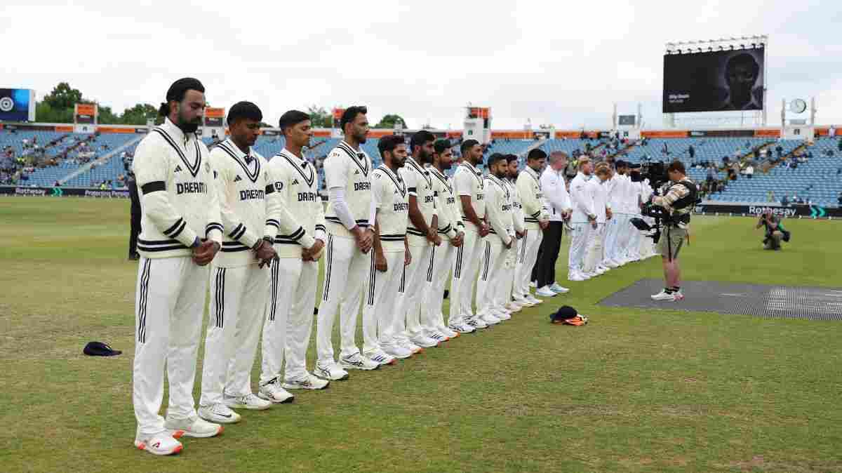IND बनाम ENG पहला टेस्ट, दिन 5: भारत और इंग्लैंड के खिलाड़ी काली पट्टी क्यों पहने हैं?जाने बड़ी वजह