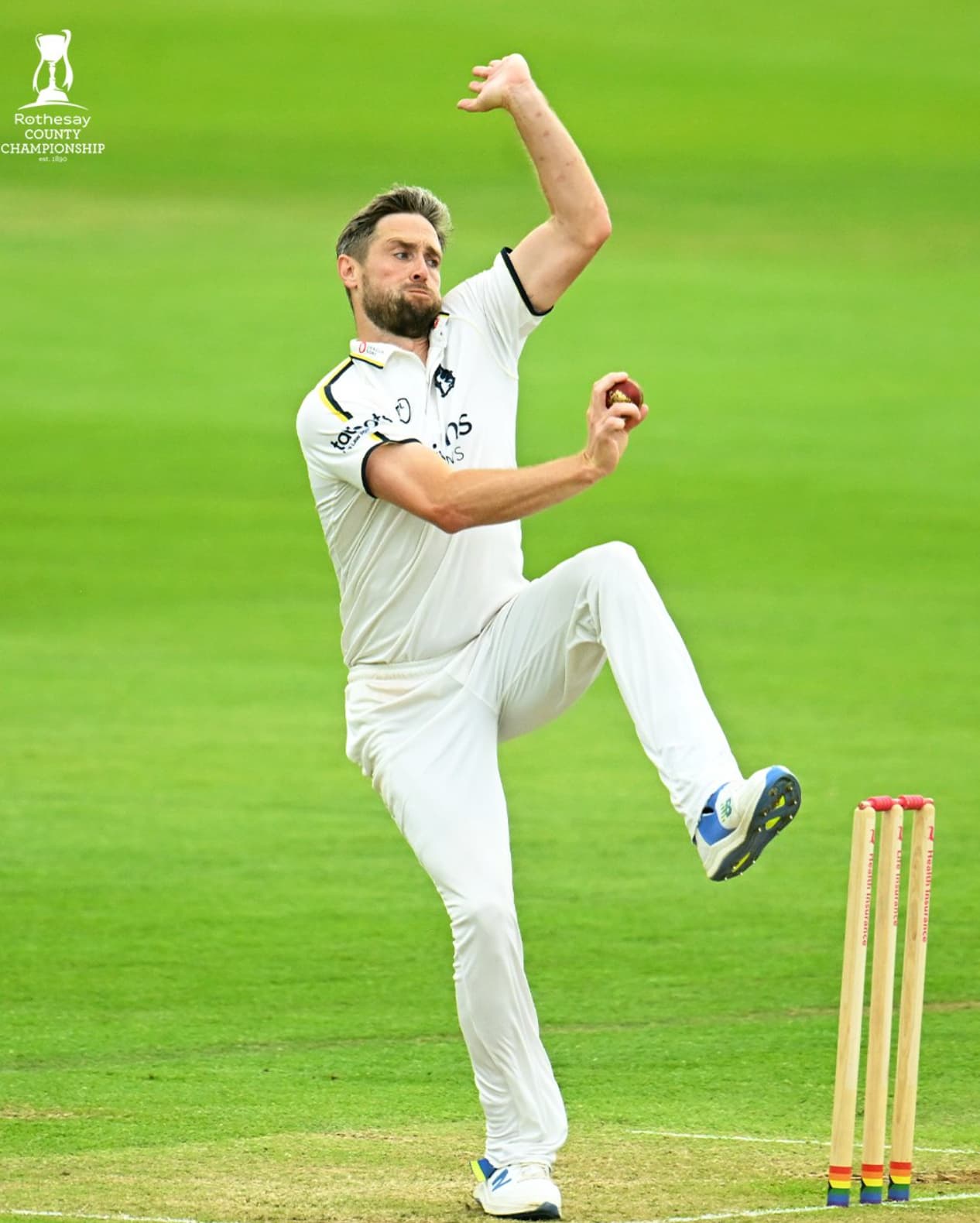Joe Root Confirms Chris Woakes Ready to Bat Despite Shoulder Injury in 5th Test vs India