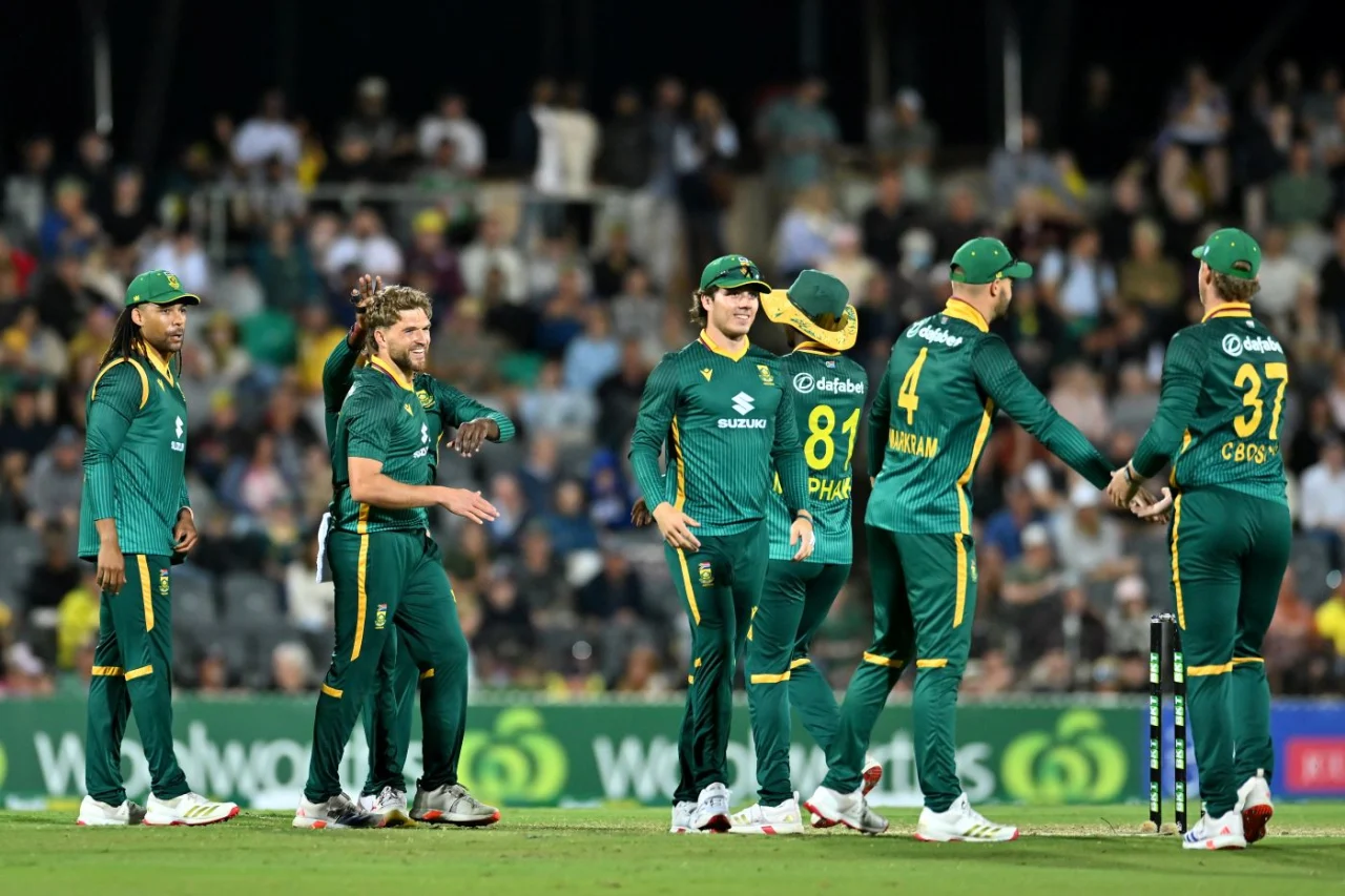AUS vs SA 2nd ODI 2025 Highlights: Ngidi’s Five-for Powers South Africa to Series Win Over Australia in Mackay