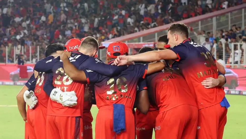 IPL 2026 RCB रिटेन और रिलीज़ खिलाड़ियों की लिस्ट, पर्स और टारगेट्स