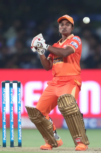 Dayalan Hemalatha