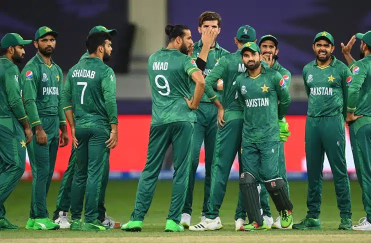 PCB का बड़ा फैसला: विदेशी टी20 लीगों में खेलने वाले खिलाड़ियों के NOC रोके गए