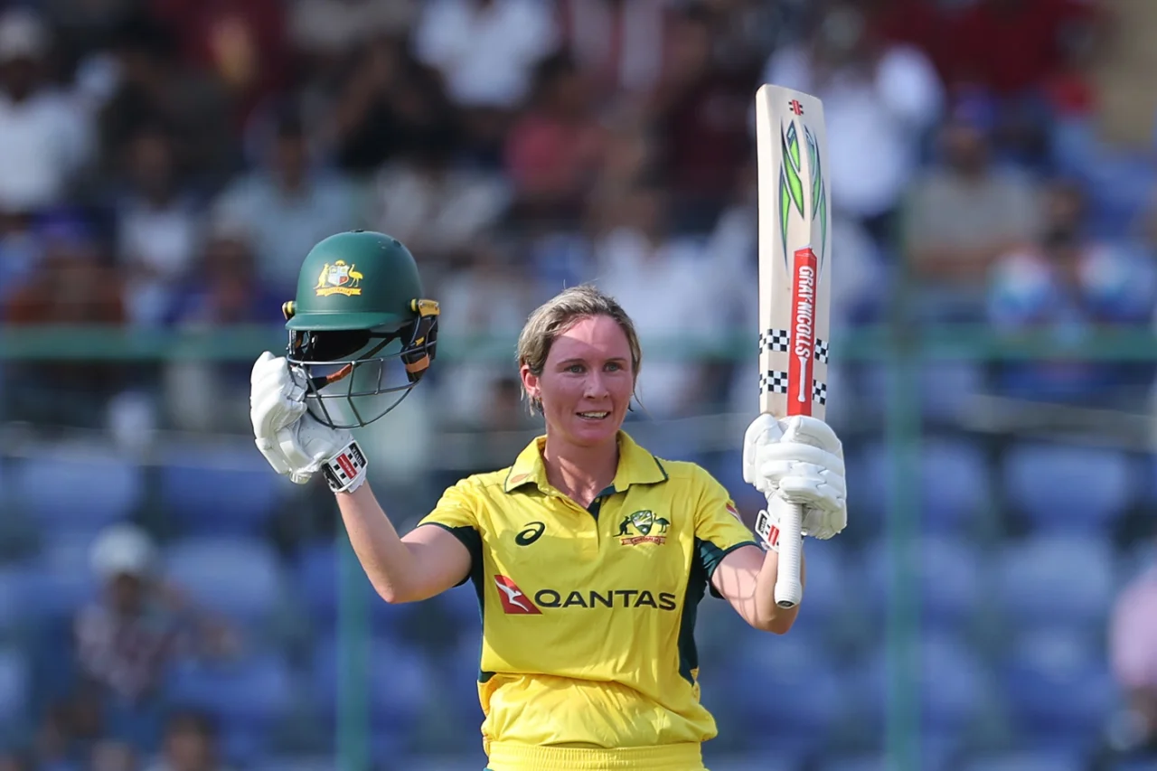 Beth Mooney’s Century Saves Australia Against Pakistan