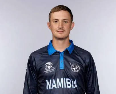 Lohandre Louwrens