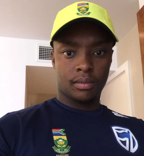 Mangaliso Mosehle