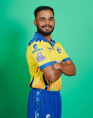 आदर्श मनुरे