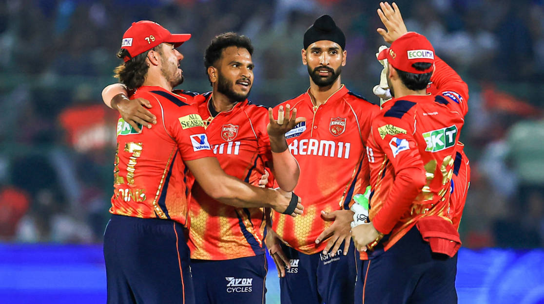 లైనప్ ఫోటో గ్యాలరీ