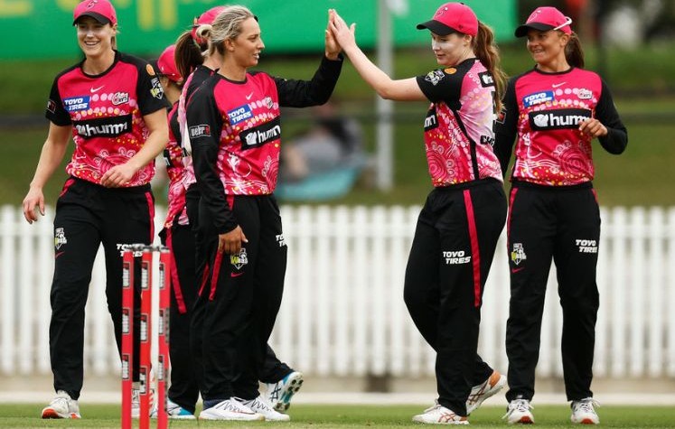 WBBL 2025: ऐशली गार्डनर बनीं सिडनी सिक्सर्स की कप्तान, एलिस पेरी ने सौंपी जिम्मेदारी