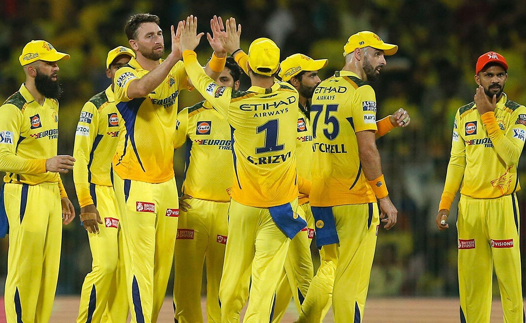 CSK की रिलीज़ लिस्ट IPL 2026 से पहले हुई तैयार, जडेजा और करन भी शामिल