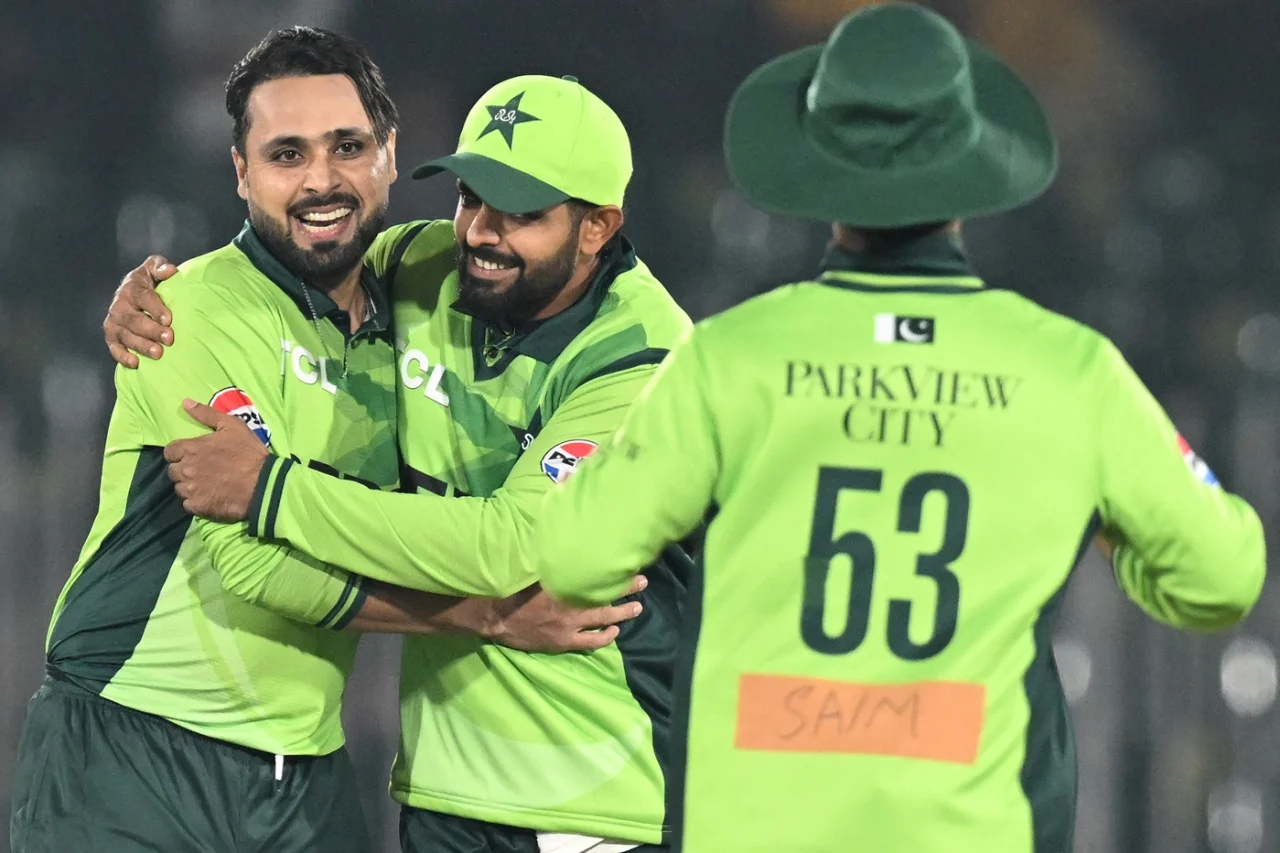 Pakistan Beat Sri Lanka by 6 Runs in Thrilling ODI to Take 1-0 Series Lead