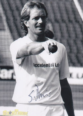 Simon Davis