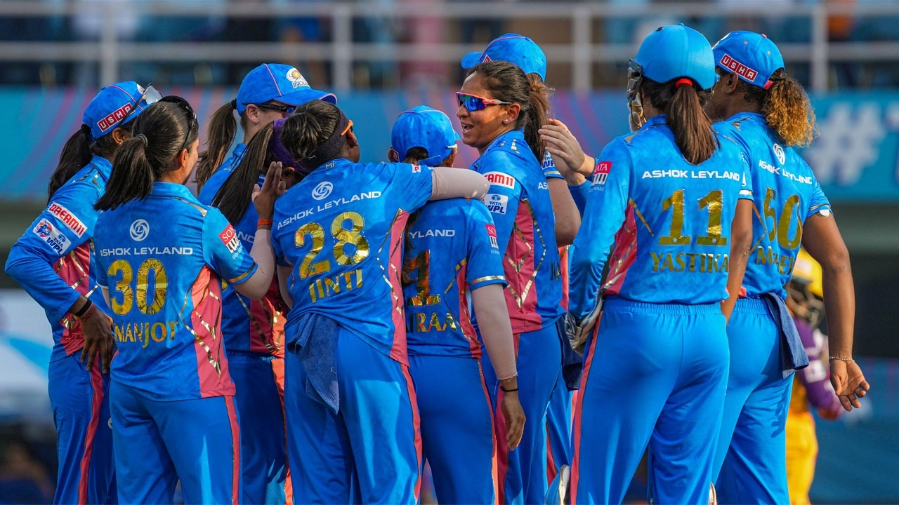 मुंबई इंडियंस WPL 2026: रिटेंशन, रिलीज़, और ऑक्शन में लक्षित गेंदबाज