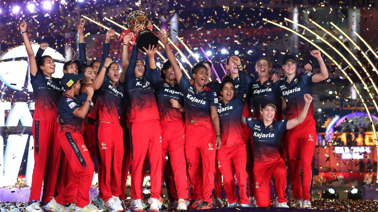 WPL 2026: आरसीबी का पूरा स्क्वाड, रिटेन प्लेयर्स लिस्ट और मेगा ऑक्शन की सबसे महंगी खरीद