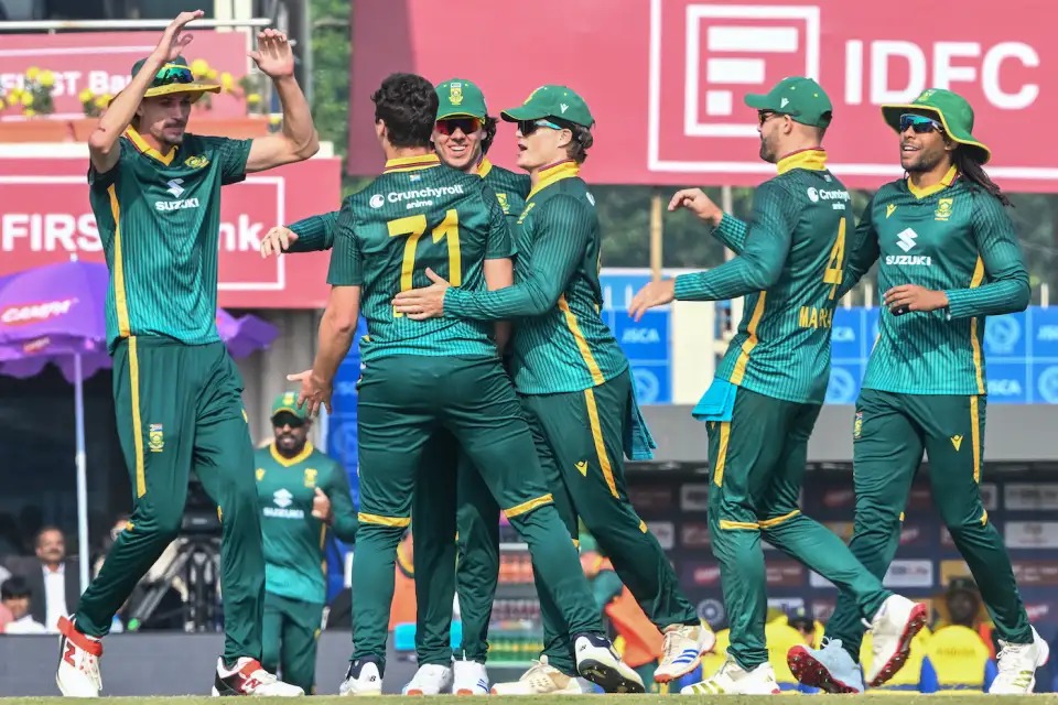 IND vs SA 2nd ODI: సౌతాఫ్రికాకు పెద్ద బూస్ట్! బవుమా–మహారాజ్ రీ ఎంట్రీతో జట్టు బలపడింది