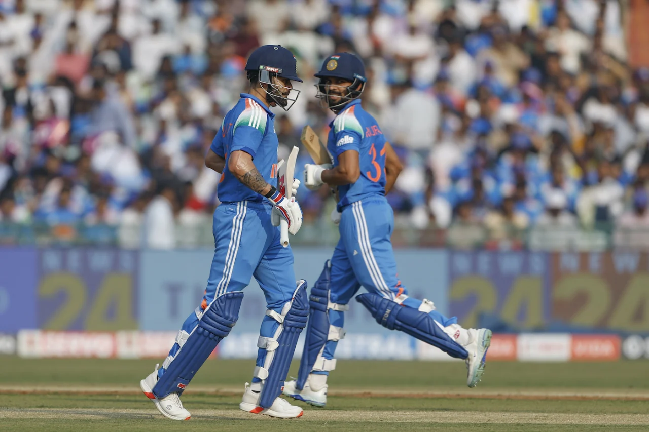 IND vs SA 2025: रुतुराज गायकवाड़ ने मारा अपना पहला ODI शतक, विराट कोहली ने बनाया 53वां शतक