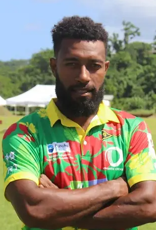কেনি তারি