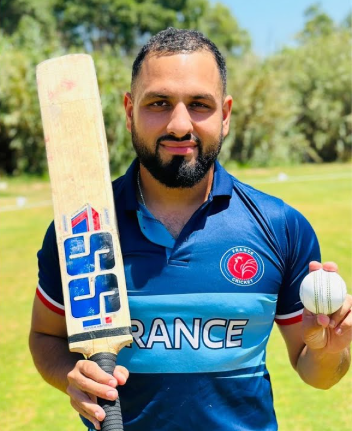 (W2) Usman Khan