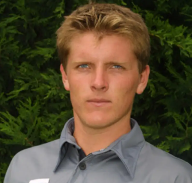 (W2) Michael Bates