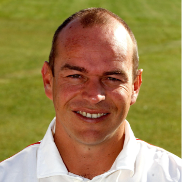 (W2) Graham Lloyd