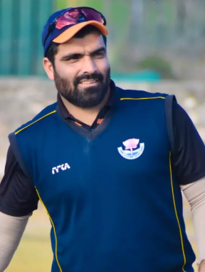(W1) Manzoor Dar