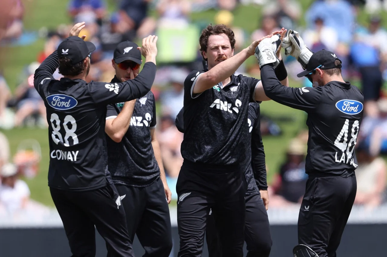 New Zealand Squad vs India 2025: Bracewell to Captain ODIs, Santner Returns for T20Is