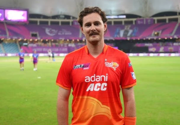 মার্ক অ্যাডায়ার