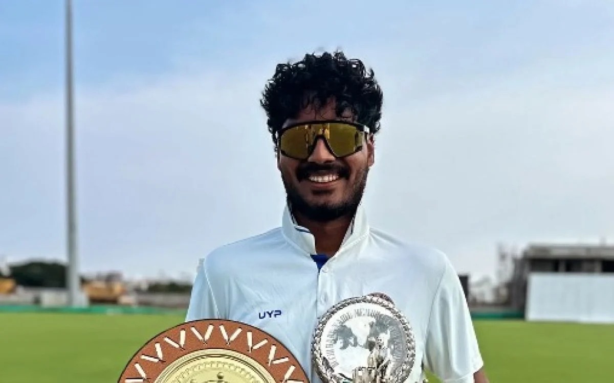 అమన్ రావు డబుల్ సెంచరీ...విజయ్ హజారే ట్రోఫీలో హైదరాబాద్ బ్యాటర్ సంచలనం