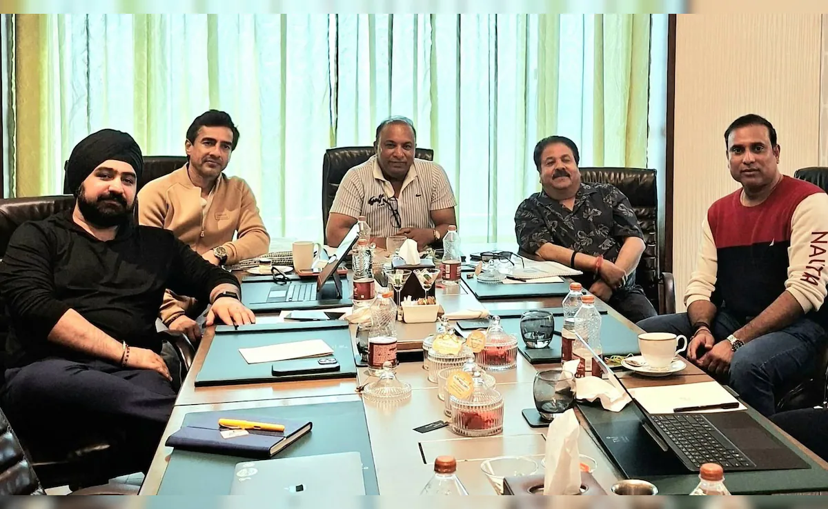 సెంటర్ ఆఫ్ ఎక్సలెన్స్‌పై బీసీసీఐ కీలక సమీక్ష – ఇండియా–ఏ, అండర్–19 టూర్స్‌పై విస్తృత చర్చ