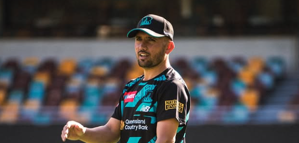 Zaman gets a chastening, Khawaja impresses on BBL 15 debut