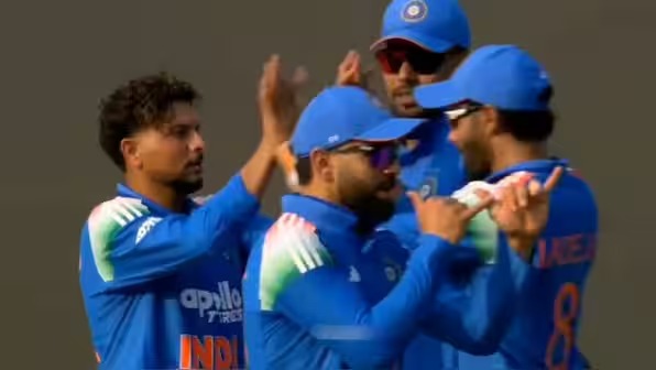 IND vs NZ: గ్లెన్ ఫిలిప్స్ వికెట్‌పై కోహ్లి నగిన్ డ్యాన్స్.. వీడియో వైరల్