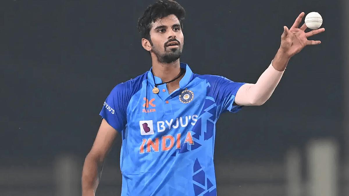 IND vs NZ 1st ODI: वाशिंगटन सुंदर पीठ की चोट के कारण मैदान से बाहर, सीरीज से भी बाहर होने की संभावना