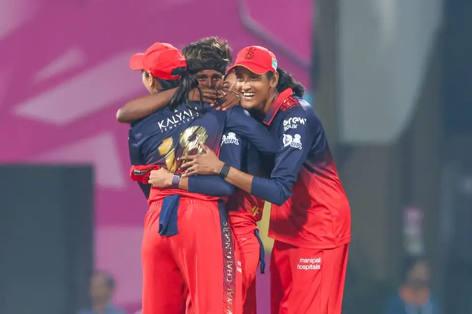 WPL 2026 पॉइंट्स टेबल अपडेटेड, ऑरेंज कैप और RCB-W बनाम GG-W मैच के बाद सबसे ज़्यादा विकेट