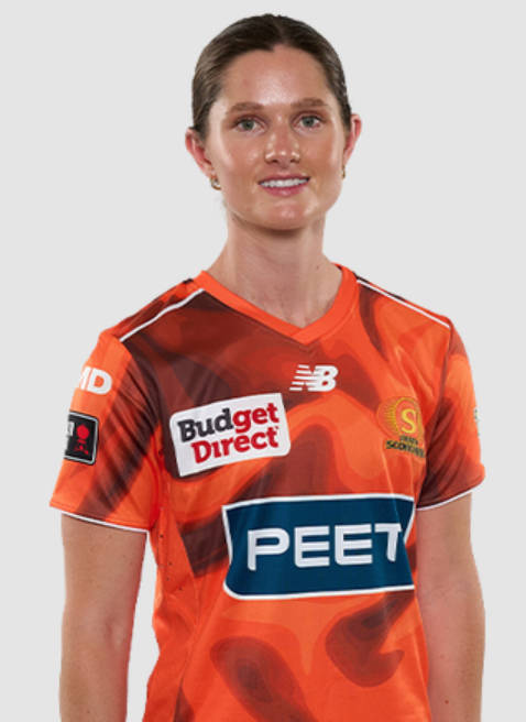  Maddy Darke 