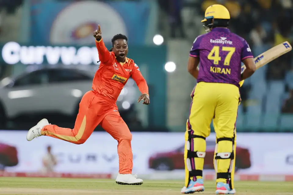 GG-W बनाम UP-W 14वां T20, WPL 2025-26: गुजरात जायंट्स विमेन बनाम यूपी वॉरियर्ज विमेन कहाँ देखें, Dream11 प्रेडिक्शन, H2H, संभावित प्लेइंग XI और मैच की पूरी जानकारी