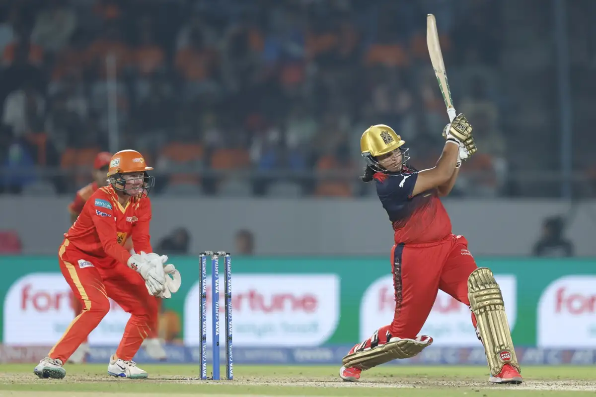 WPL 2026 अपडेटेड अंक तालिका: RCB महिला द्वारा गुजरात जायंट्स को 61 रन से हराने के बाद सबसे ज्यादा रन और सबसे ज्यादा विकेट