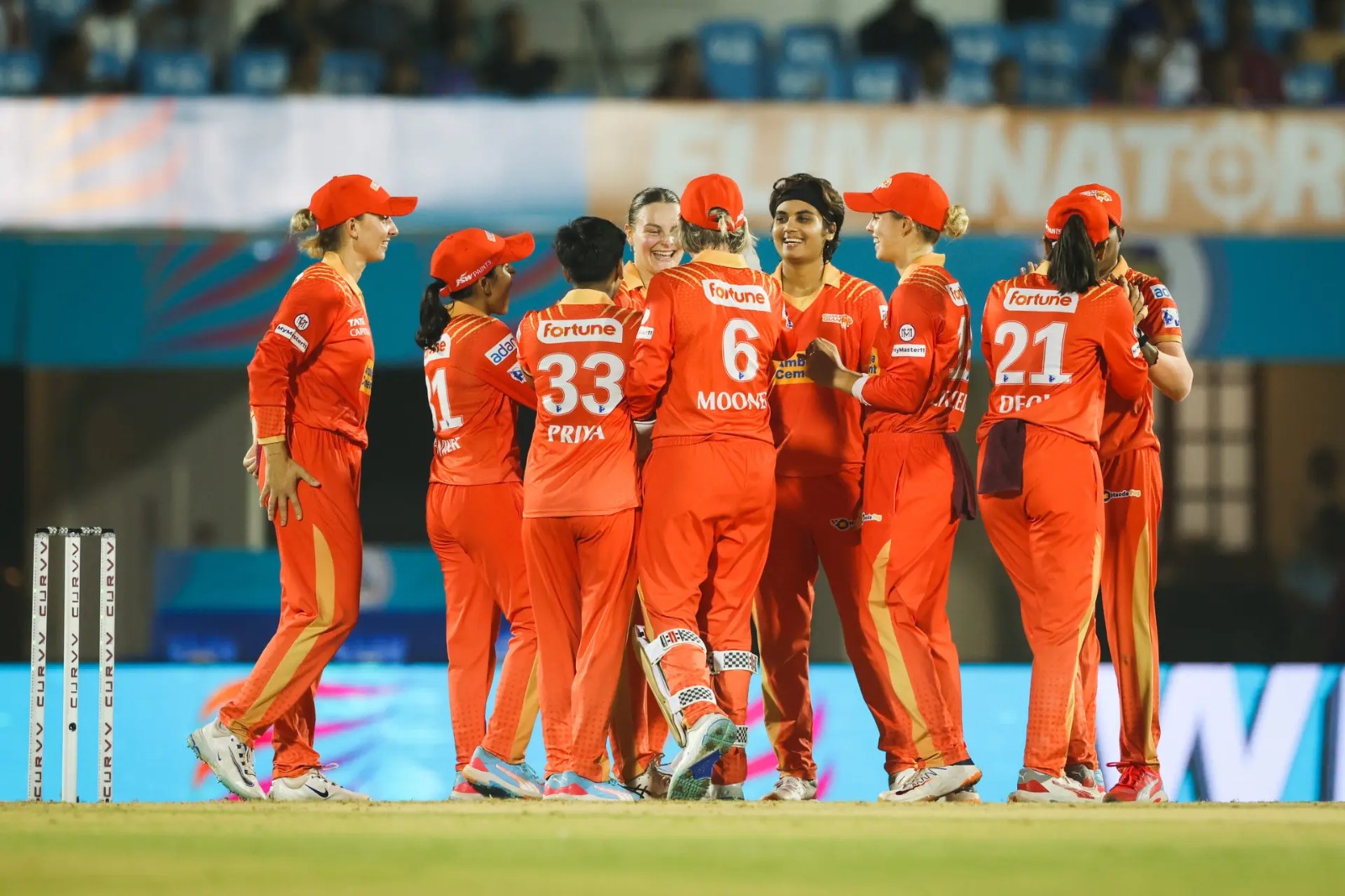 WPL 2026 में गुजरात जायंट्स को झटका, टाइटस साधु चोट के कारण बाहर