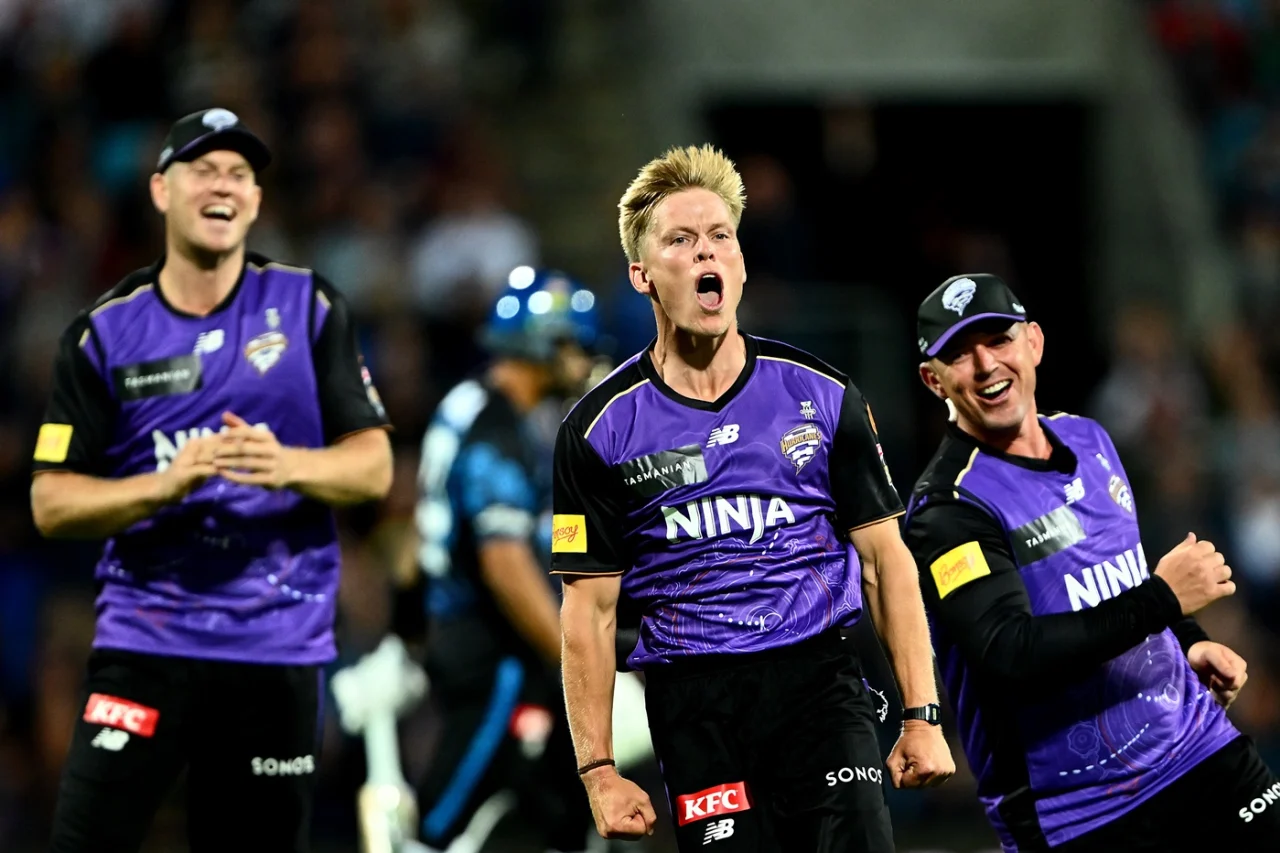 Nathan Ellis Ruled Out of Entire BBL Season With Hamstring Injury, Hurricanes Name Replacement