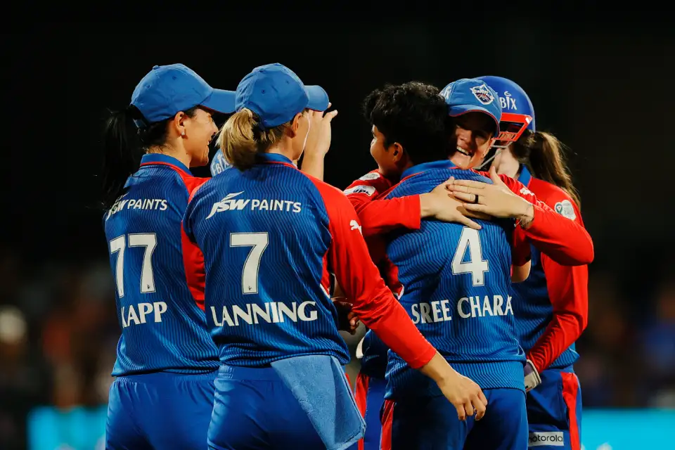 RCB बनाम DC हाइलाइट्स, WPL 2026: दिल्ली कैपिटल्स ने रॉयल चैलेंजर्स बेंगलुरु को 7 विकेट से हराया