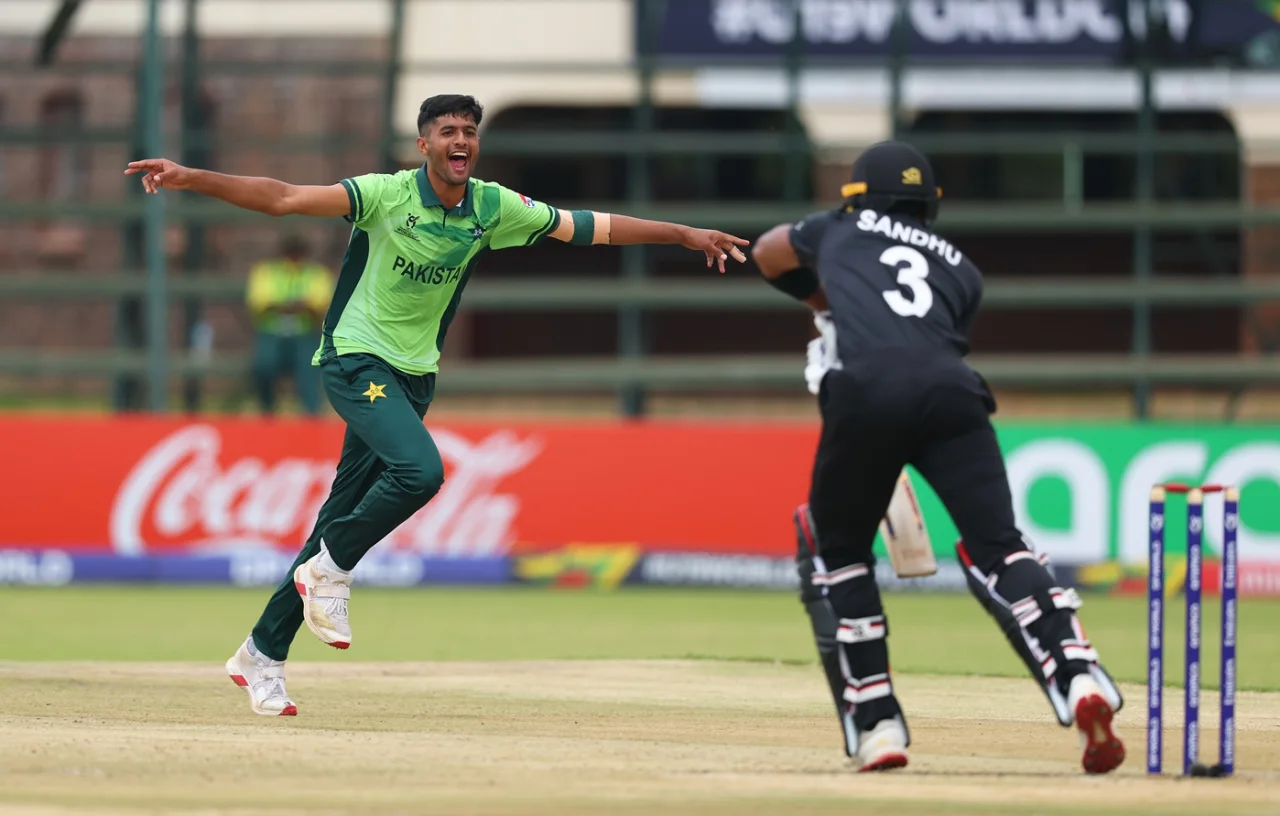 Pakistan put up a comprehensive show to tick off the first Super Sixes task