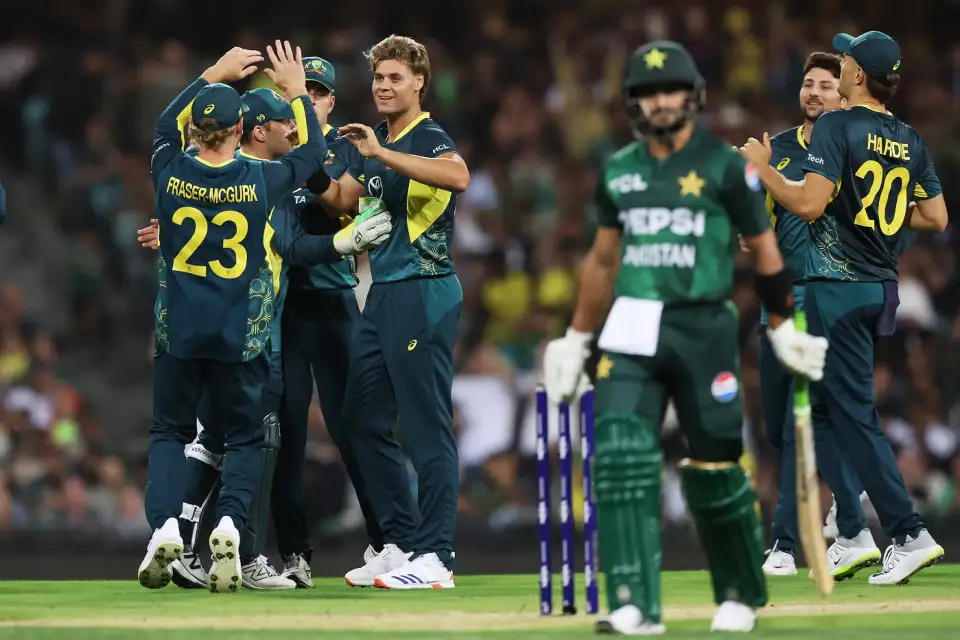 AUS बनाम PAK, पहला T20, AUS बनाम PAK 2026: ऑस्ट्रेलिया बनाम पाकिस्तान - कहाँ देखें, Dream11 प्रेडिक्शन, H2H, संभावित प्लेइंग XI और मैच की पूरी जानकारी