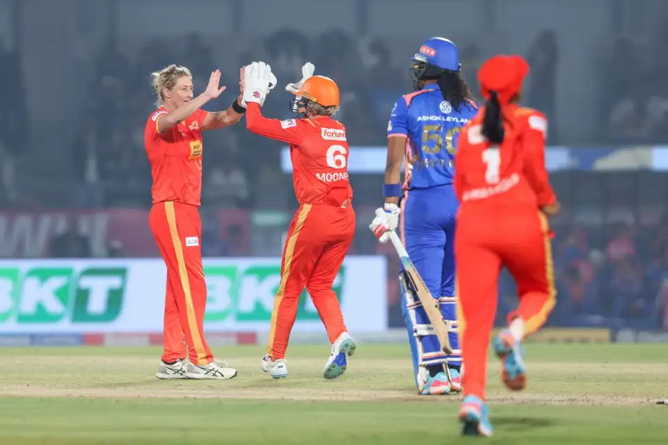 GG-W vs MI-W, WPL 2026 Highlights: हार्मनप्रीत की पारी बेकार, गुजरात जायंट्स प्लेऑफ में पहुंची