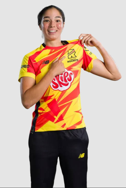  Emma Jones 